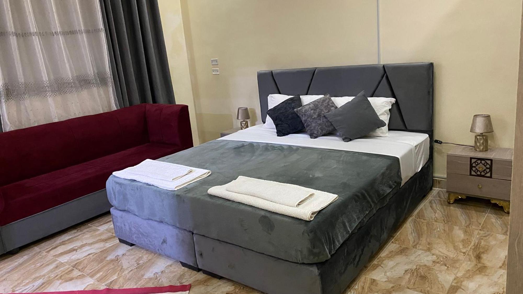 Petra Rose Apartment Wadi Musa Exteriör bild