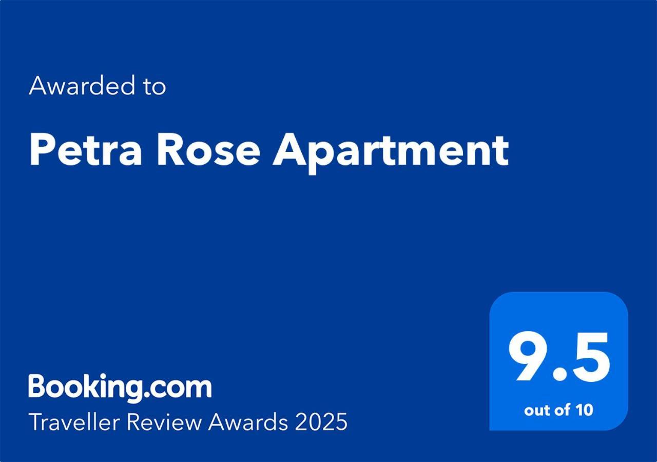 Petra Rose Apartment Wadi Musa Exteriör bild